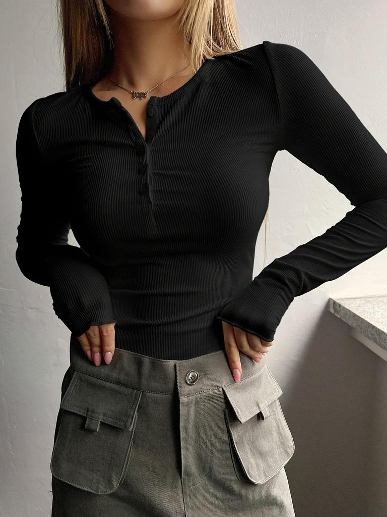 2026 Autumn/Winter Women's Ribbed V-Neck Slim-Fit Knitwear Top