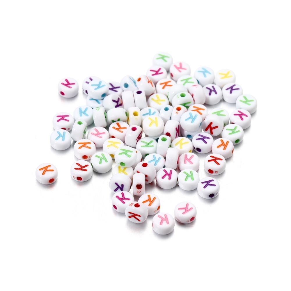 Color Letter Beads On White Background Acrylic English Letter Beads Plastic Round Bracelet Beads 26 Single Letter D