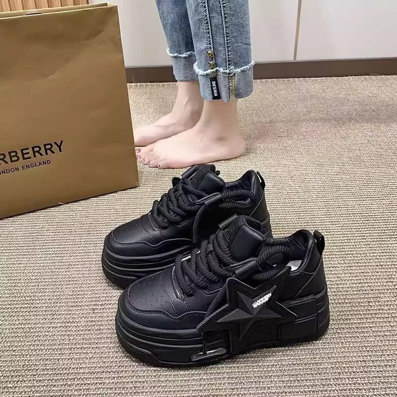 

Guochao women s shoes high-top 2025 new spring heightening platform explosion casual versatile sports star lace-up women s shoes 35