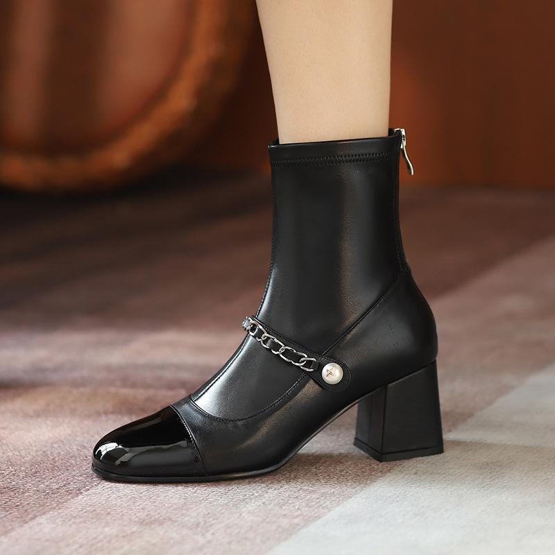 

Модная женская осенняя обувь, кожаные короткие сапоги, туфли-лодочки на квадратном каблуке с острым носком, модные женские ботильоны 2024 года с застежкой-молнией сзади 40 чёрный