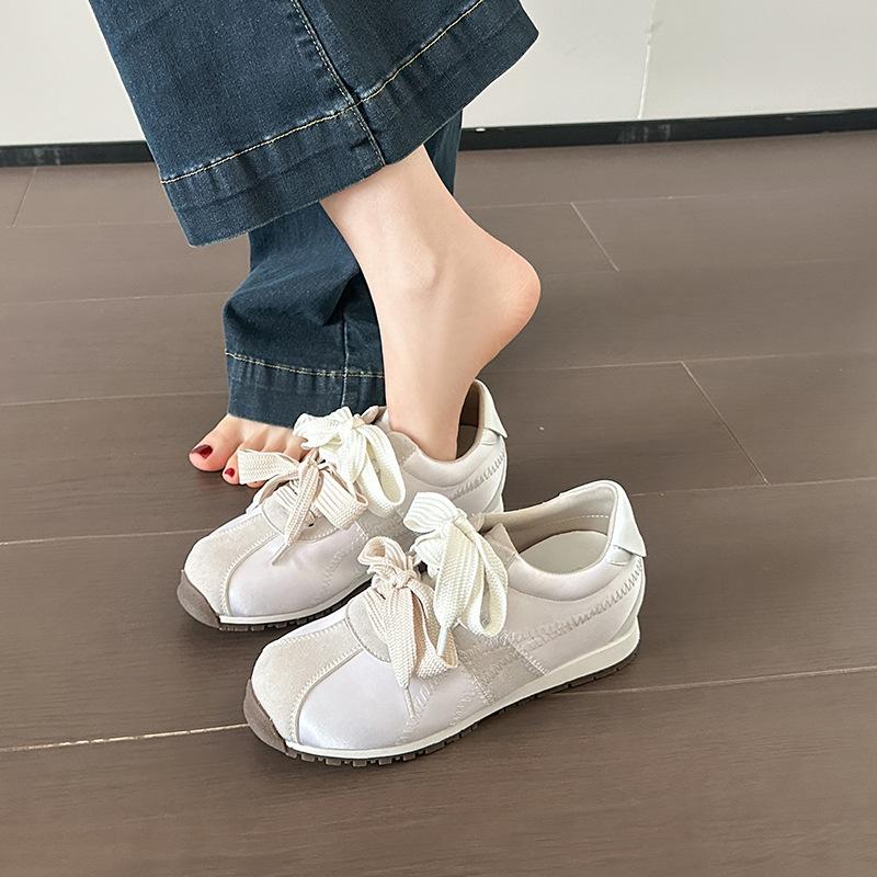 Large size women's shoes 41-43 Ballet Fengde training shoes Women's inner height increase 2025 New breathable casual versatile little white shoes