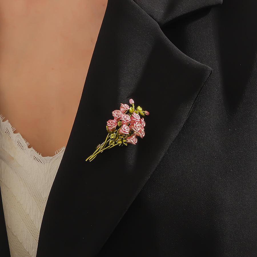 Three Dimensional Pink Fashionable Enamel Painting Oil Rose Bouquet Brooch Fresh Pastoral Style Temperament and Corsage Accessories