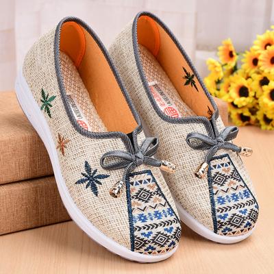 Women Round Toe Embroidered  Summer Outside Dress Mules Ladies Flat Heeled Breathable Slides Women Casual Light Work Mother Shoes