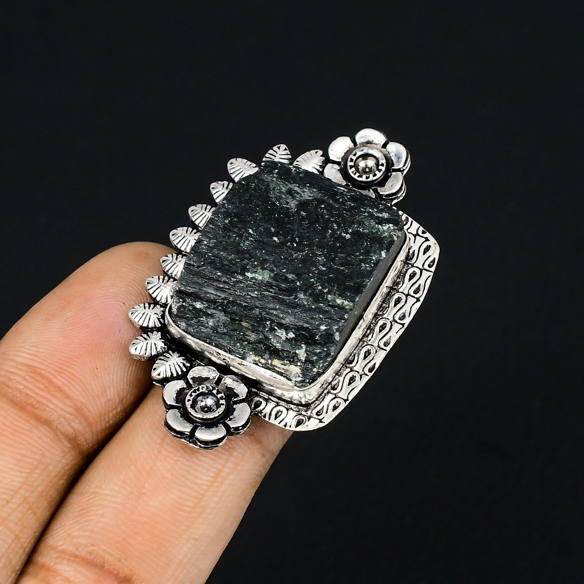 925 Silver Black Tourmaline Rough Gemstone Flower Solitaire Ring Jewelry Size 6 6