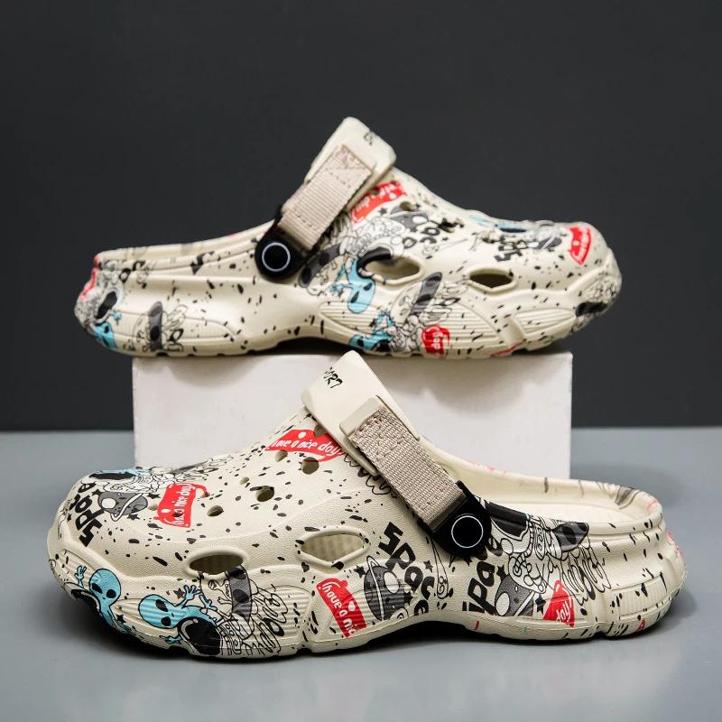 Summer Men Sandals Clogs Outdoor Garden Clogs Hole Shoes Male Casual Shoes Water Shoes Comfort Home Soft Men's Slippers