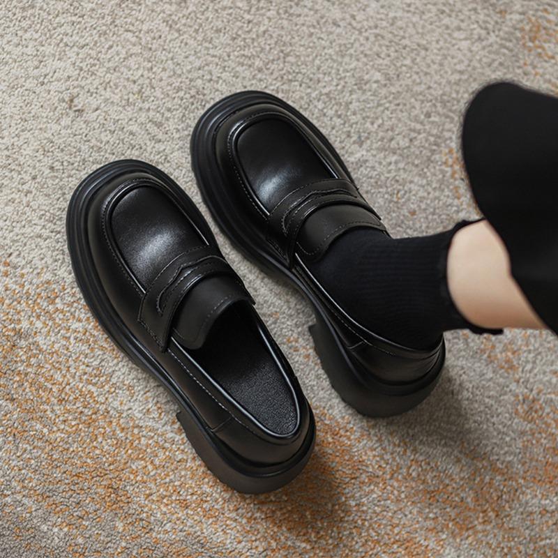 

Spring and Autumn new women s 10 inner height increase thick sole one pedal soft sole non-slip small leather shoes 33
