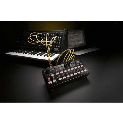 KORG SQ-1 Step Sequencer: Connect and control any device with ease. Features include a wide range of connections, compact design, battery/USB bus powe