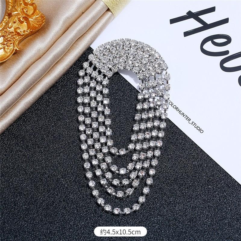Europäische und koreanische Luxus-Persönlichkeit Flash Diamant Fransen Brosche Temperament vielseitig Perlen Corsage Reihe Diamant Anstecknadel Anzug Strickjacke Accessoires