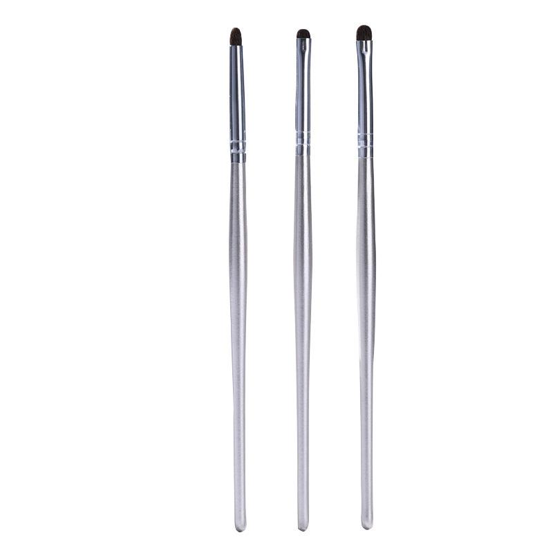 

3pcs Small Eyeshadow Brushes with Silver Handle for Detailed Blending Smokey Eyeliner Makeup Professional Cosmetic Brush Set серебряный