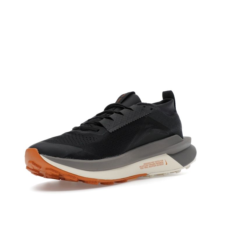 Nike ZoomX Zegama 2 Off Noir Monarch Herre Sneakers Svart Blek-Elfenben FD5190-008