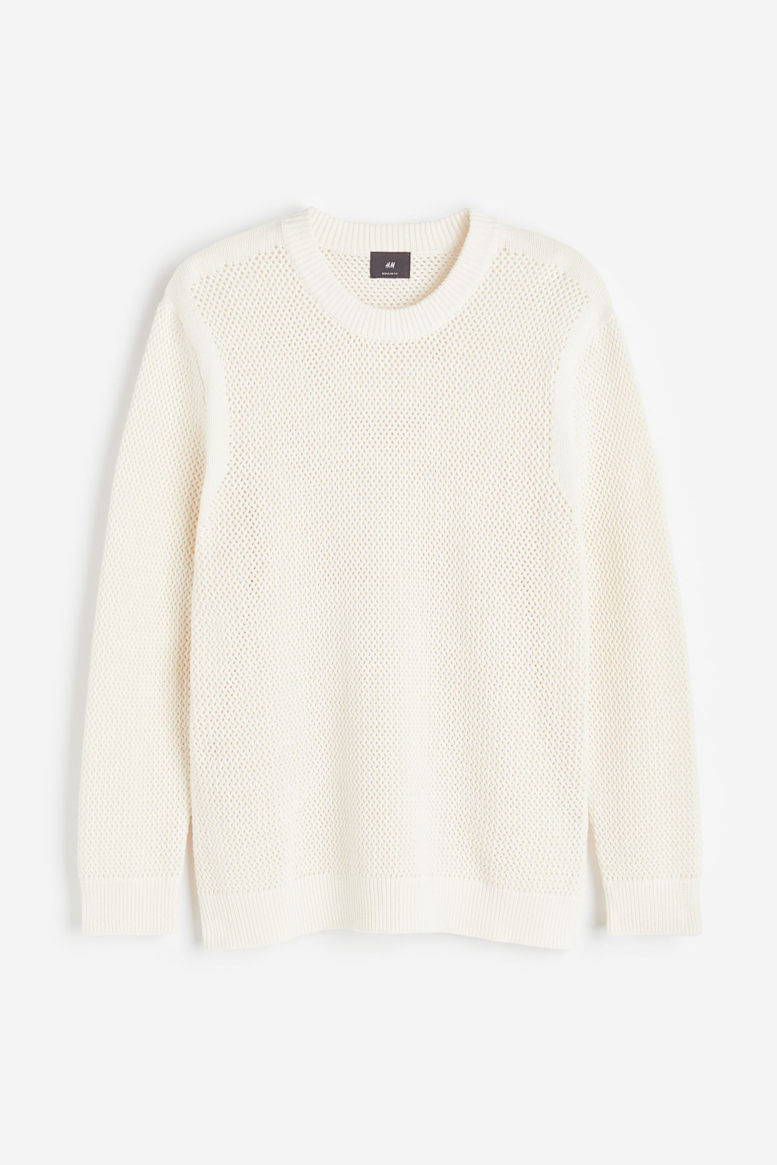 

Джемпер классической вязки с отверстиями