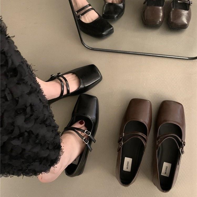French Evening Breeze Silver Single Shoes Female 2025 New Spring and Autumn Flat Temperament Fairy Square Head Light Mouth Mary Jane Shoes