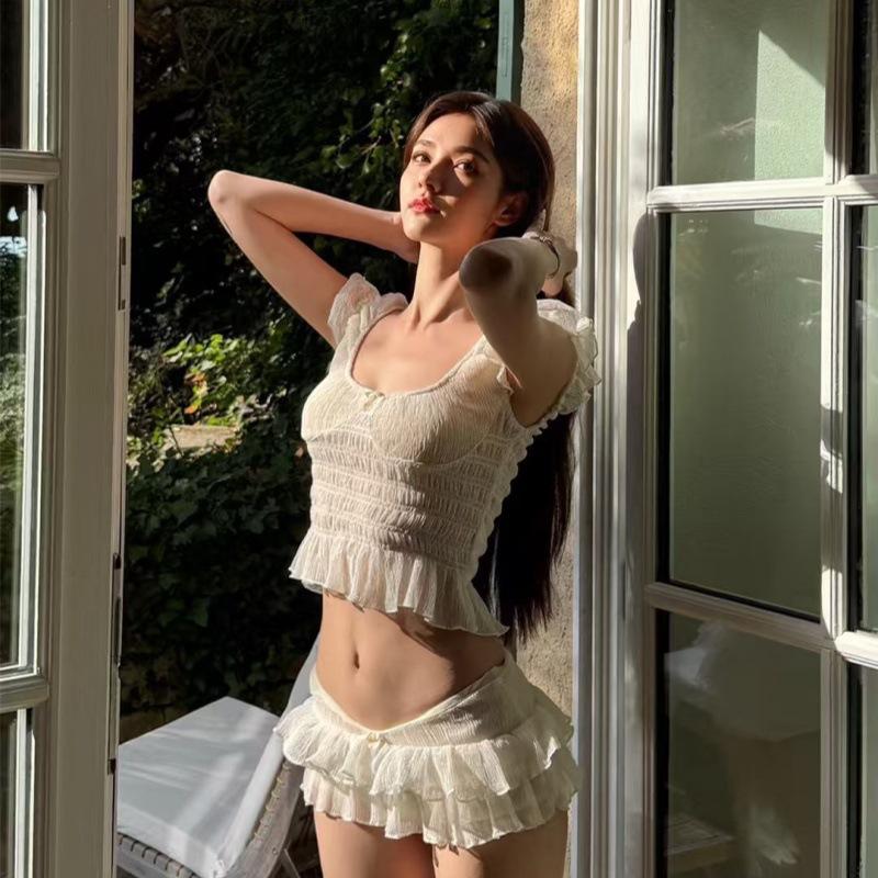 Thai-style beautiful swimsuit female summer giant good-looking island bright off-the-shoulder top low-rise skirt two-piece set