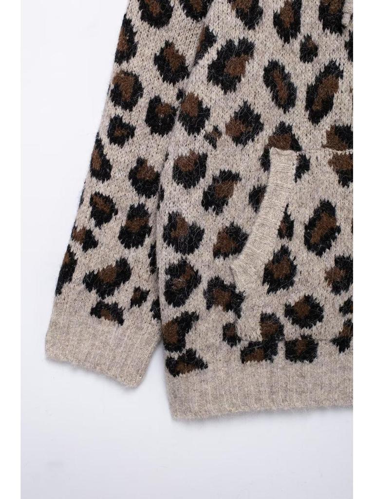 Women's Leopard Print Hooded Knit Sweater - Winter 2024 European and American Style