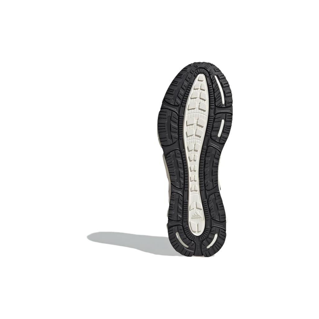 Nouveau Adidas Climawarm 'Blanc Noir' IF6576
