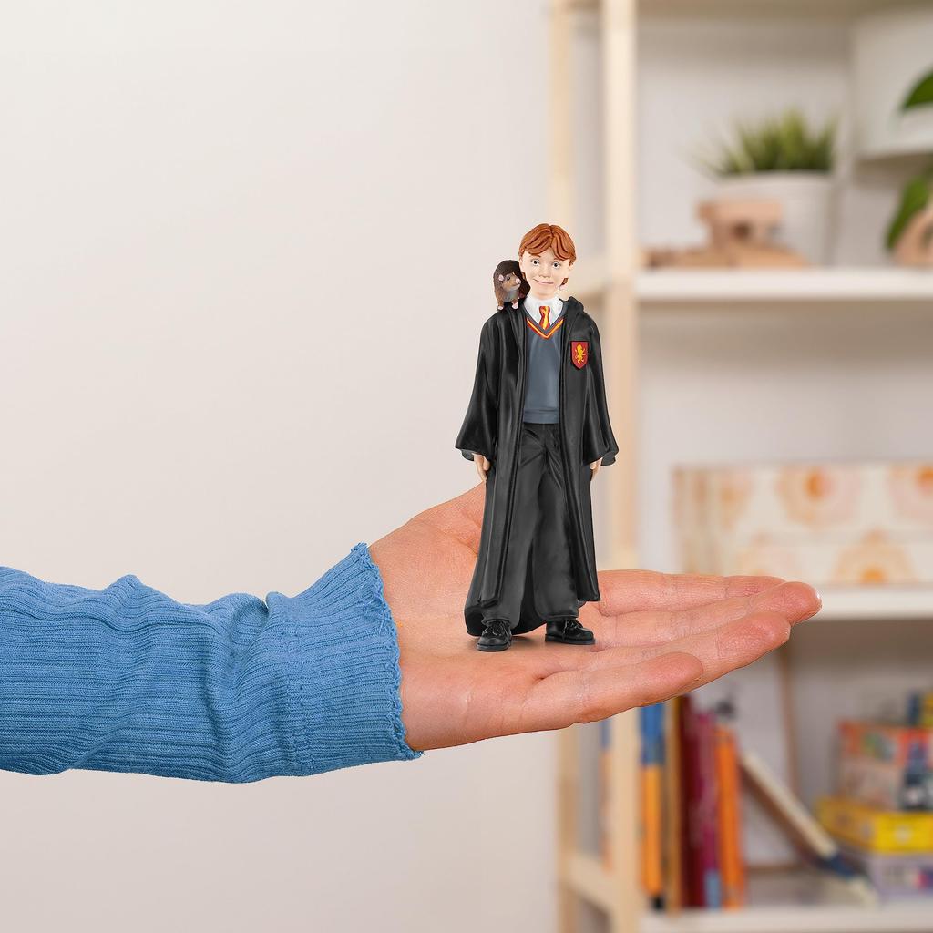 Schleich Harry Potter Series Ron Weasley and Scabbers 42634