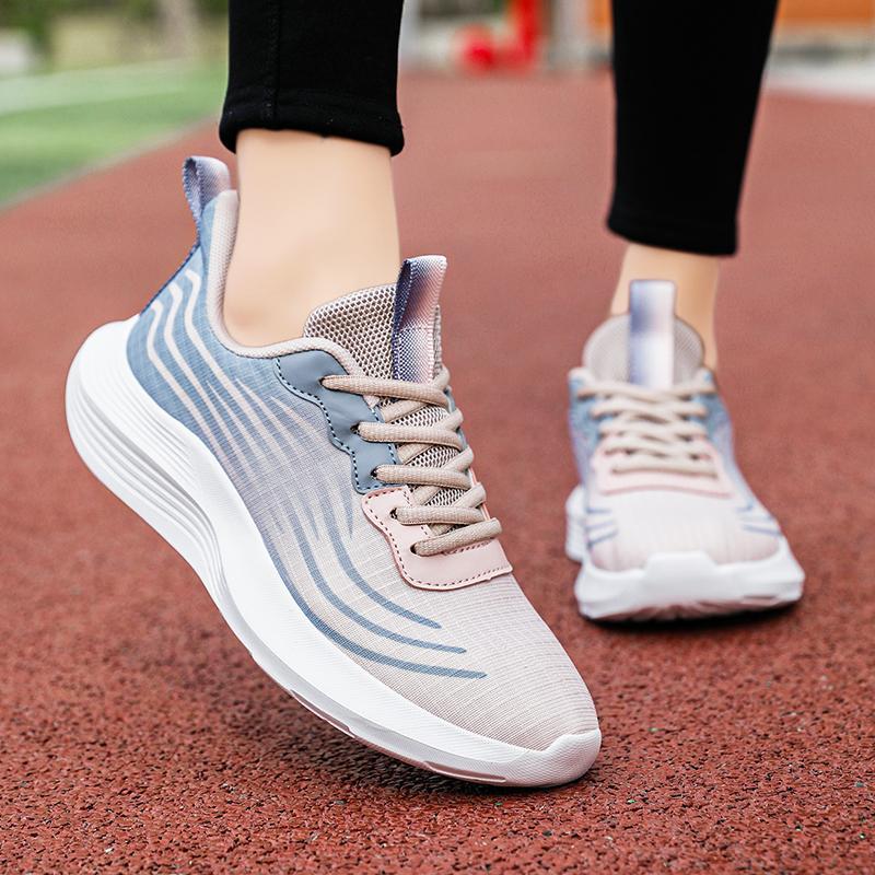 

2025 новая модная спортивная обувь женская популярная универсальная сетчатая дышащая обувь на одной подошве легкие тонкие кроссовки для бега 42