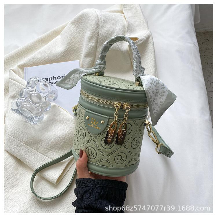 Bags women's bags 2025 new autumn and winter high-end niche cylinder handbags bucket bags versatile and popular messenger bags