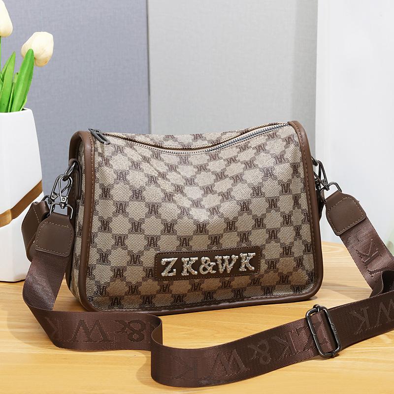 Popular Women's Bags 2025 New Dumpling Bags Large-capacity Handbags Retro Casual Bags Single Shoulder Messenger Bags Women's Tide