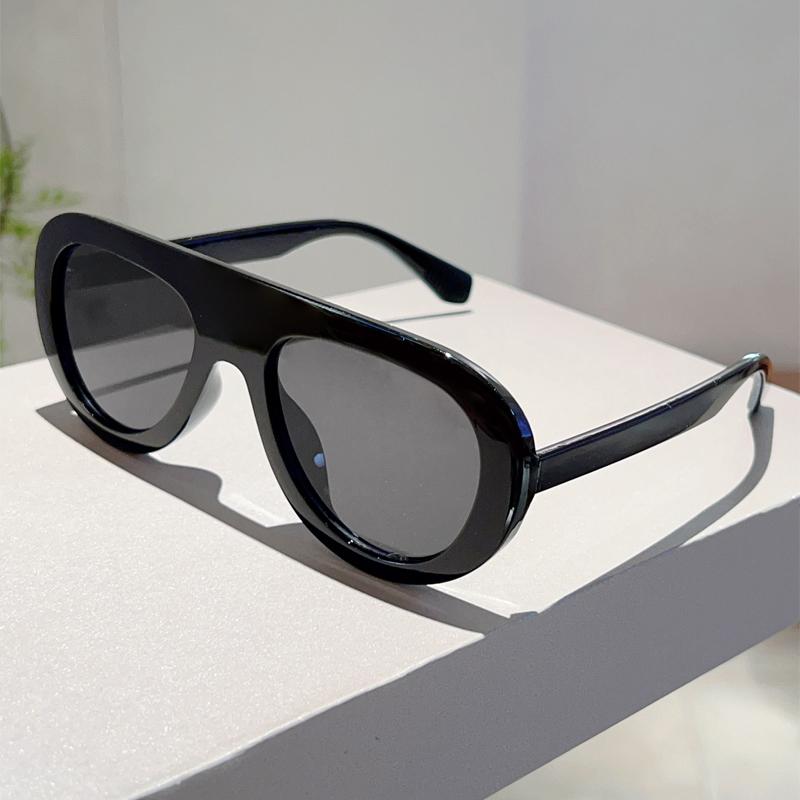 Pilot Sunglasses Men Vintage Candy Color Rim Outdoor Casual Shades Women Retro Stylish Design Anti-UV Decor Sun Glasses