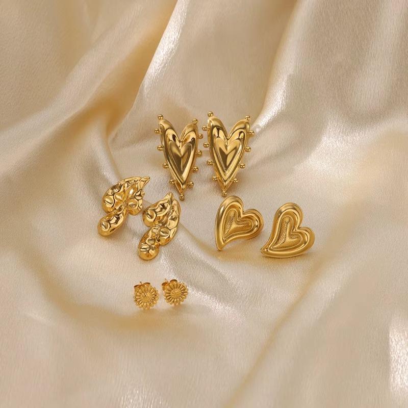 Titanium steel gold geometric love earrings fashion metal wind exaggerated personality niche high sense earrings women