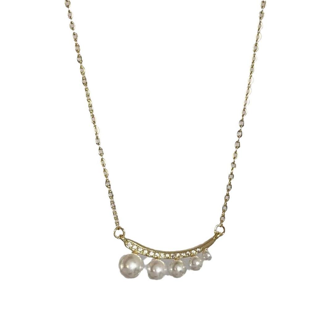 Elegant Micro-Inlaid Pearl Necklace – Unique, Fashionable, and Versatile Clavicle Chain.