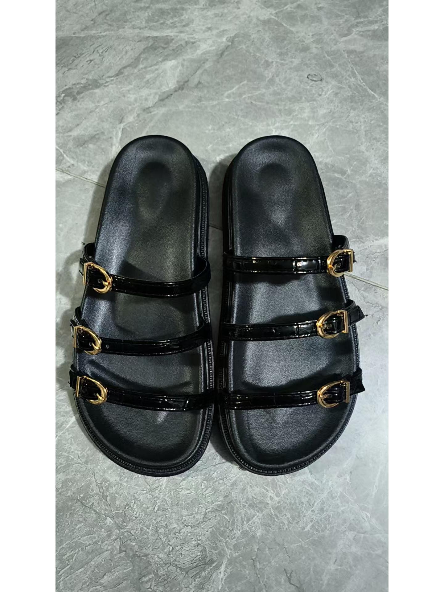 

Женские сандалии с большой пряжкой - Лето 24 года, уличные тапочки в европейском и американском стиле 43