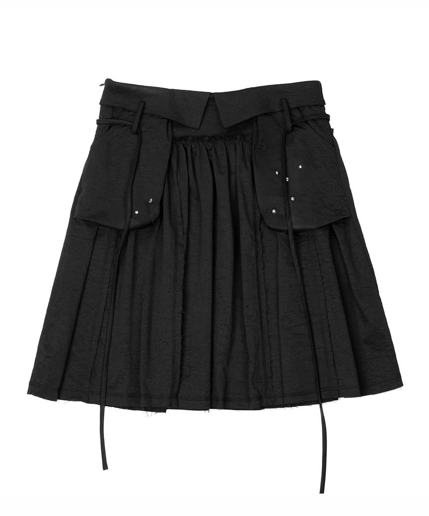 Rough Neck Out-Pocket Pleated Skirt Black