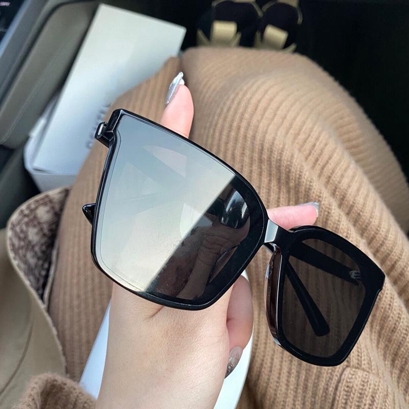Stylish Korean-Style Polarized Sunglasses for Men and Women with UV Protection