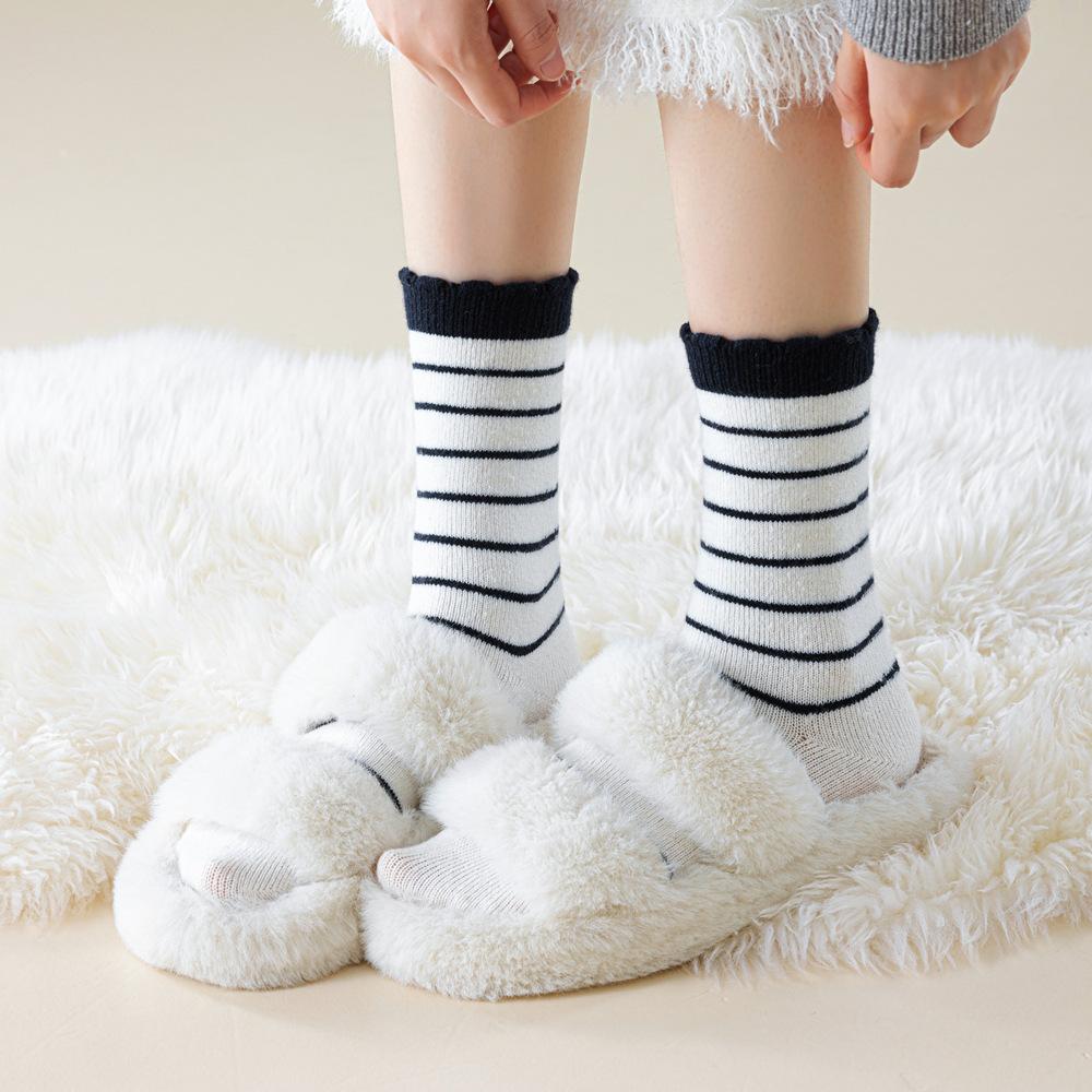 Autumn and Winter New Wool Socks Women Korean Striped Cute Medium Tube Socks Japanese Fashion School Girls Elastic Long Socks