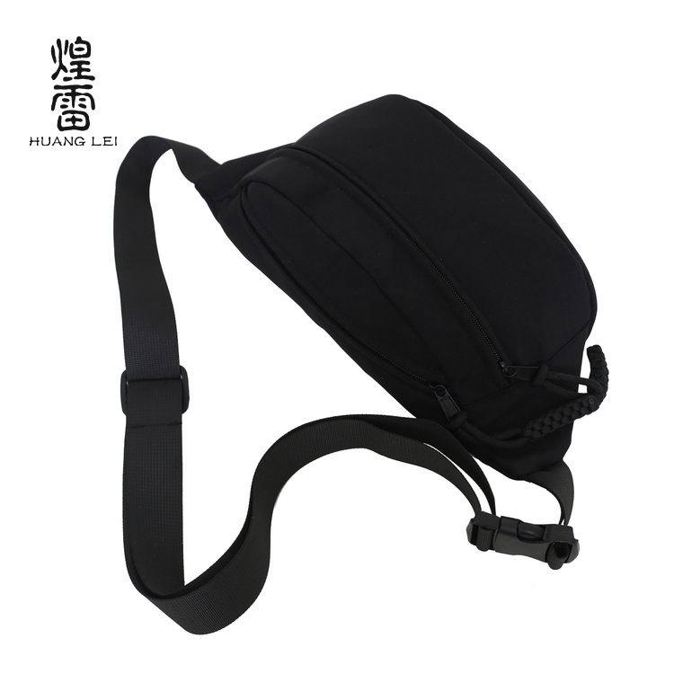 Simple messenger bag breast bag fashion casual bag women 2025 new couple bag sports versatile Japanese style fanny pack