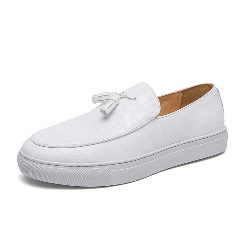 Fashion Casual Leather Ultralight Comfortable Casual Male Footwear Mens Tassels Loafers Classic Men for Wedding Shoes Large Size Shoes