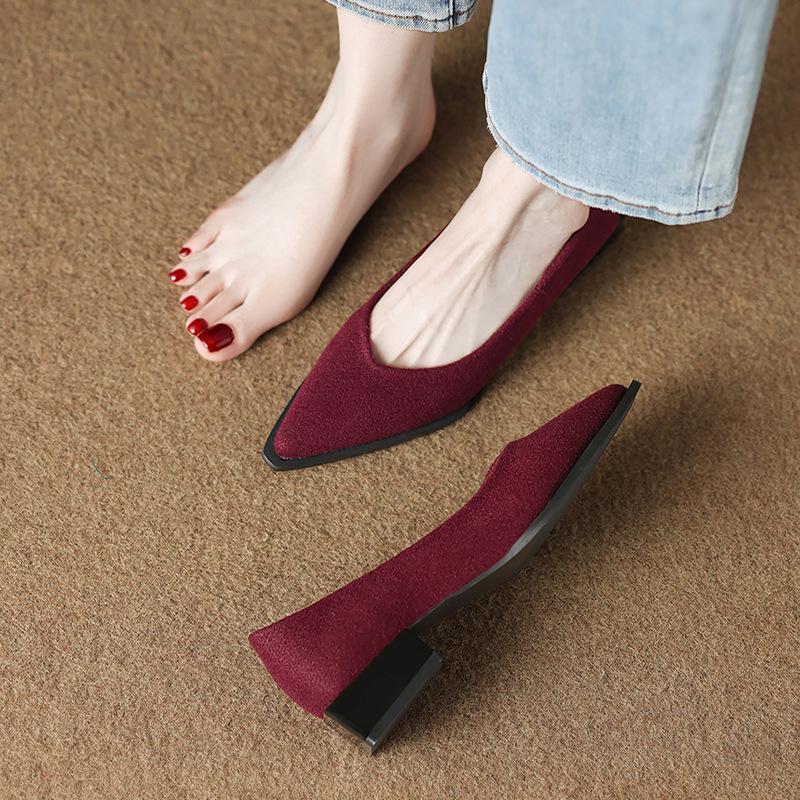 

73598-8 Spring and Autumn new low-heeled leather shoes, comfortable shallow-mouth shoes, retro single shoes, popular pointed women s shoes 40 бордовый