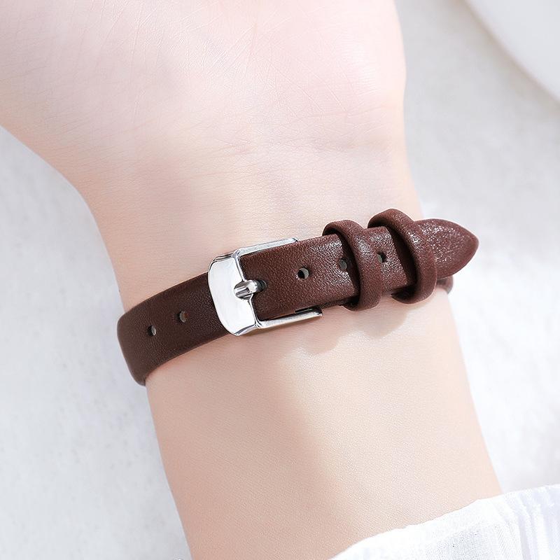 Retro Small Sugar Cube Watch Female Niche Simple And Versatile Mini Temperament Student Literary Women'S Watch