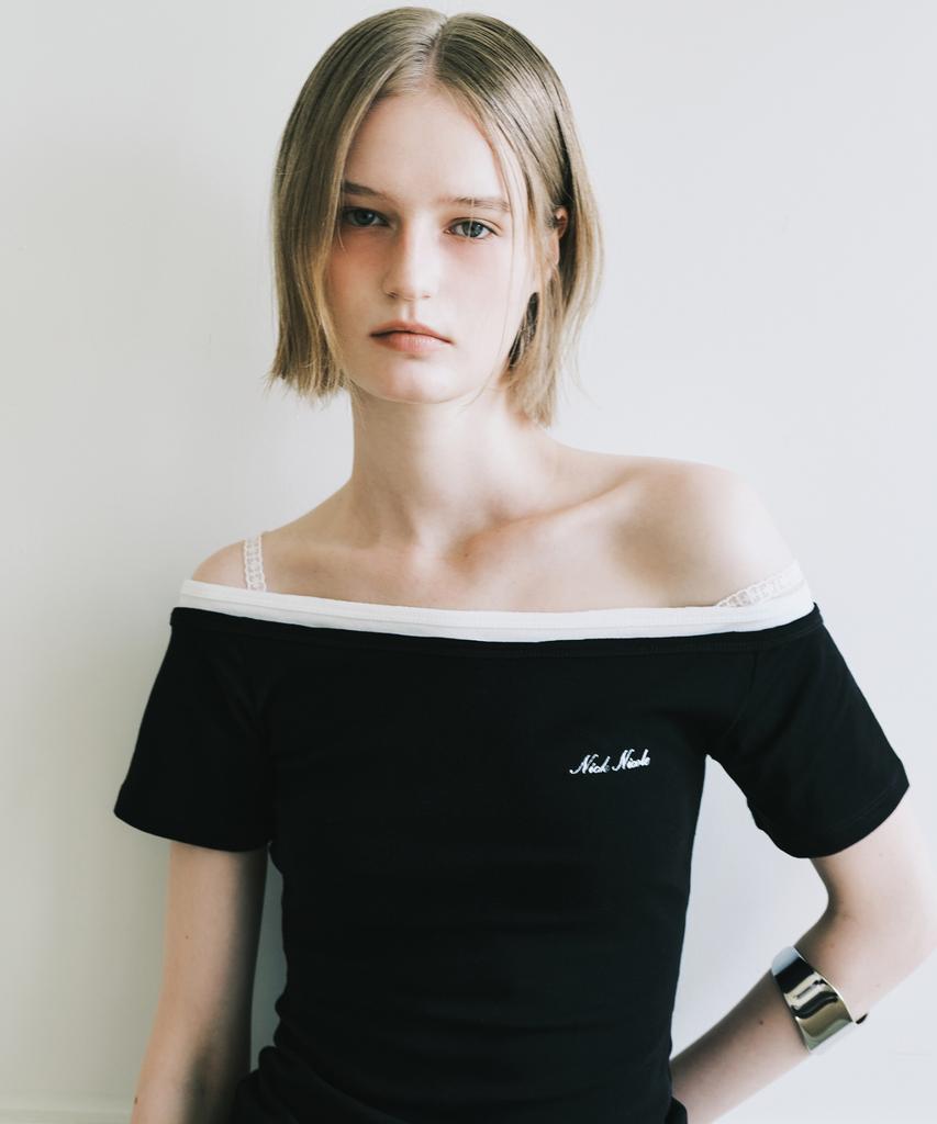 Nigaennikol Off-Shoulder Frill Half Top_Black