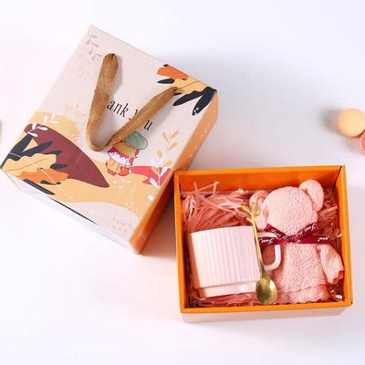 Creative Ceramic Mug & Bear Towel Gift Set
