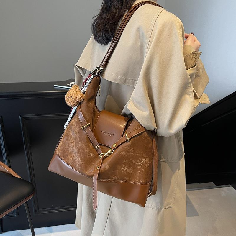 Autumn and Winter Large-capacity Matte Splicing Tote Bag 2025 New Versatile Going Out Commuting Single Shoulder Oblique Span Bag Women's Bag