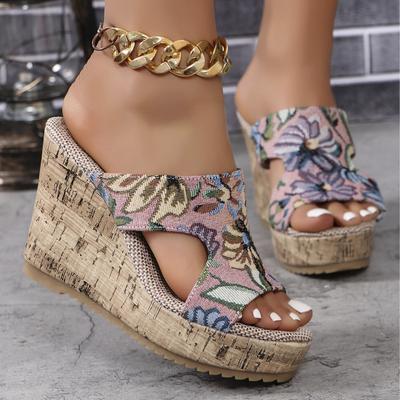 2024 Neue Sommer-Slipper Plateau Bestickte Slipper Retro Fischmaul High Heels Sandalen Dicke Sohle Mode Wear Damenschuhe