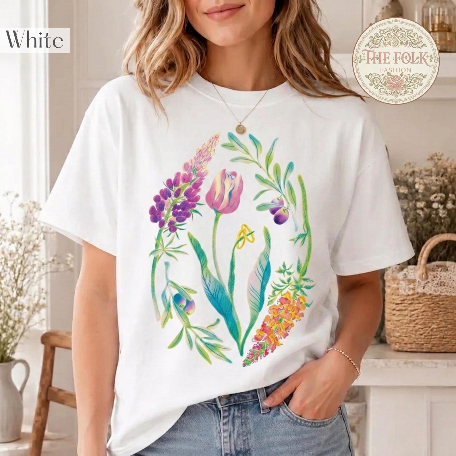 Cottagecore Floral Shirt, Watercolor Tulip Tee, Vintage Botanical T-shirt, Retro Flower Graphic Tee, Tulip Flower Shirt, Garden Lover Gift 4XL