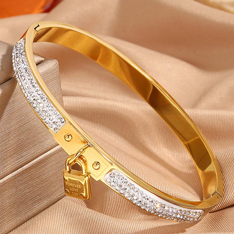 Titanium Steel Design Gypsophila Lock Women's Light Luxury Bracelet Bracelet