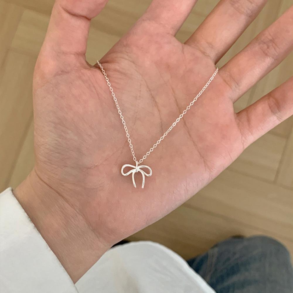 Pearl Butterfly Necklace Female Design Sense High Sense Does Not Fade Accessories Collarbone Chain Tide