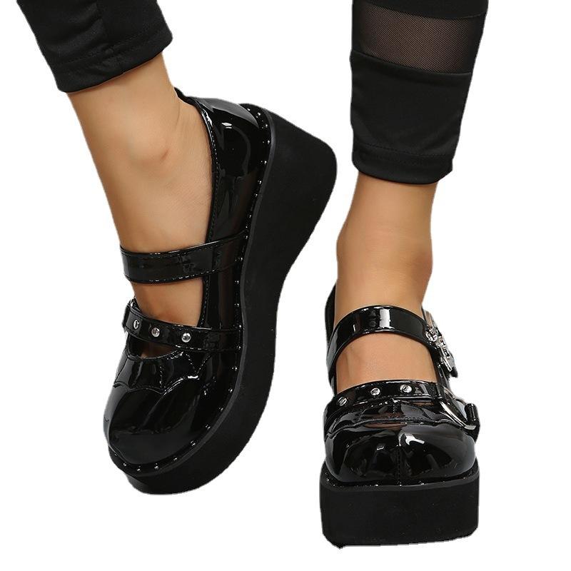 Vintage Mary Jane Schuhe Damen 2025 Frühling neu Liebe Schmuckkette Nietenverschluss Lolita Plateau Einzelne Schuhe 43
