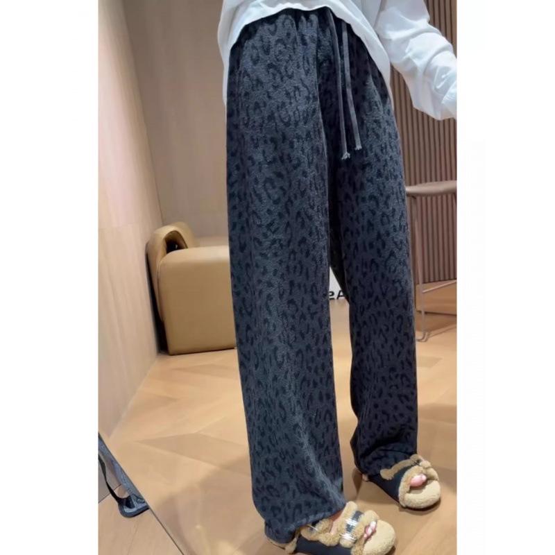 Plus Size Leopard Print Wide-Leg Pants for Women - High Waist, Loose Fit, Autumn/Winter