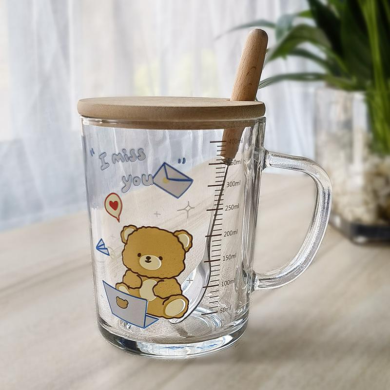 Cupa de lapte drăguță din sticlă cu pai de desene animate, cu capac și linguriță, cadou personalizat.