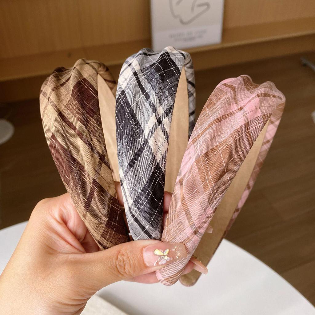 JK Fresh Plaid Headband: College Style, Korean Influencer Favorite, Versatile Non-Slip Women’s Headwear