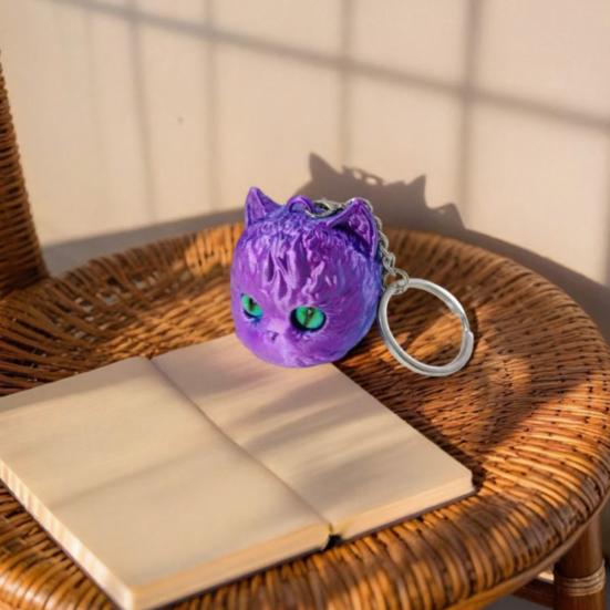 Playful Cat Bag Decoration 3D Printed Head Keychain, Cute Kawaii Kitten Charm with Pearlescent Finish & Bright Green Eyes, Lightweight Animal Pendant