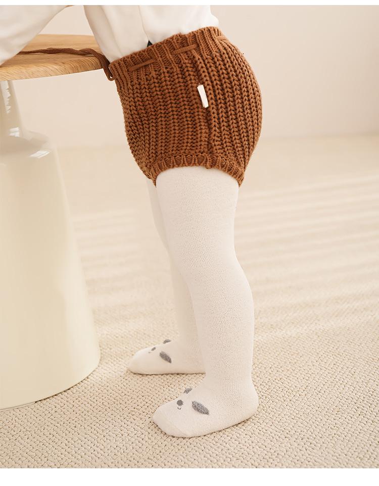 Newborn White Footed Tights: Autumn/Winter Velvet Thickened Big Butt Style for Baby Girls