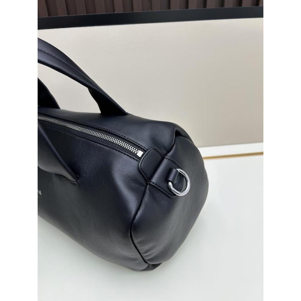 Přeshraniční nová retro taška BD z hovězí kůže první vrstvy s velkou kapacitou, pravá kůže, univerzální přenosná taška na polštář, velká taška pro dojíždění