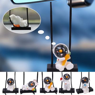 Pendentif de Voiture Astronaute Basculant Décorations Suspendues pour Rétroviseur de Voiture Ornements Mignon Espaceur Accessoires de Décoration Intérieure de Voiture