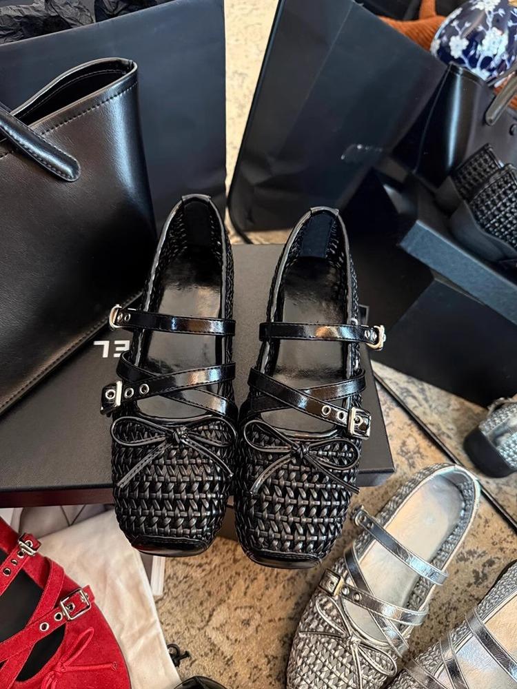 

Spot~ Women s shoes 2025 spring and summer single shoes woven lambskin round head double one-word strap flat Mary Jane single shoes 40